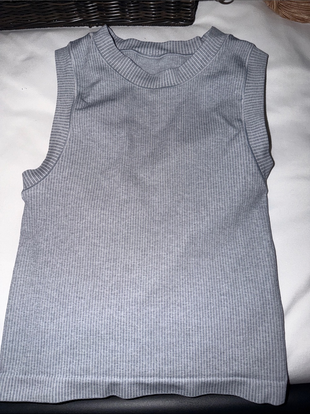 Athleta XS Ribbed Tank Top in Light Heather Gray